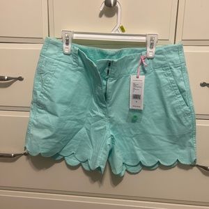 Women vineyard vines scalloped Shorts